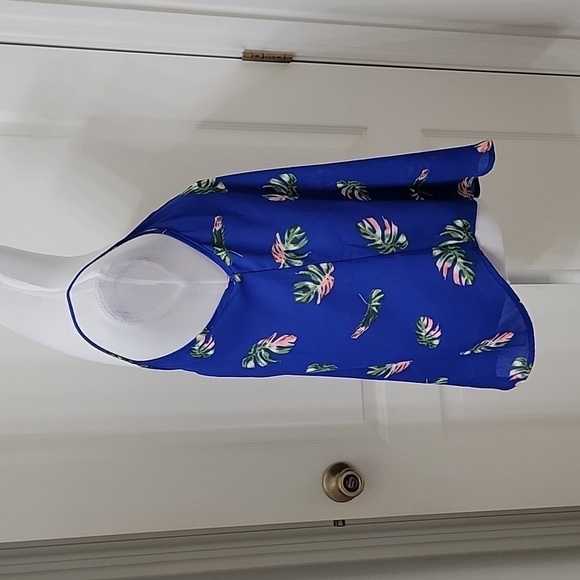 Sienna Sky Size S Royal Blue with Tropical Leaf Pattern Camisole, NEW with Tag - Picture 5 of 12